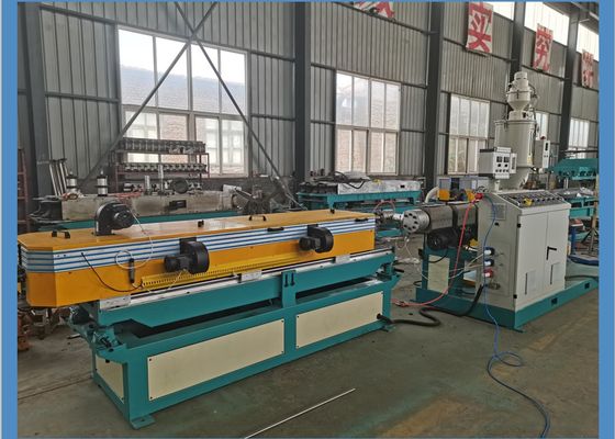 Двойной PVC 750kg/H стены гофрировал штрангпресс трубы нечистот