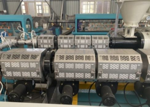 машина штрангпресса трубы PE винта поставки газа 120-220kg/h 63mm одиночная