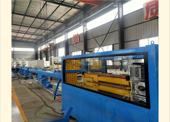 PLC HV940 линия PPR PP штранг-прессования трубы HDPE 3 слоев пускает машину по трубам штранг-прессования